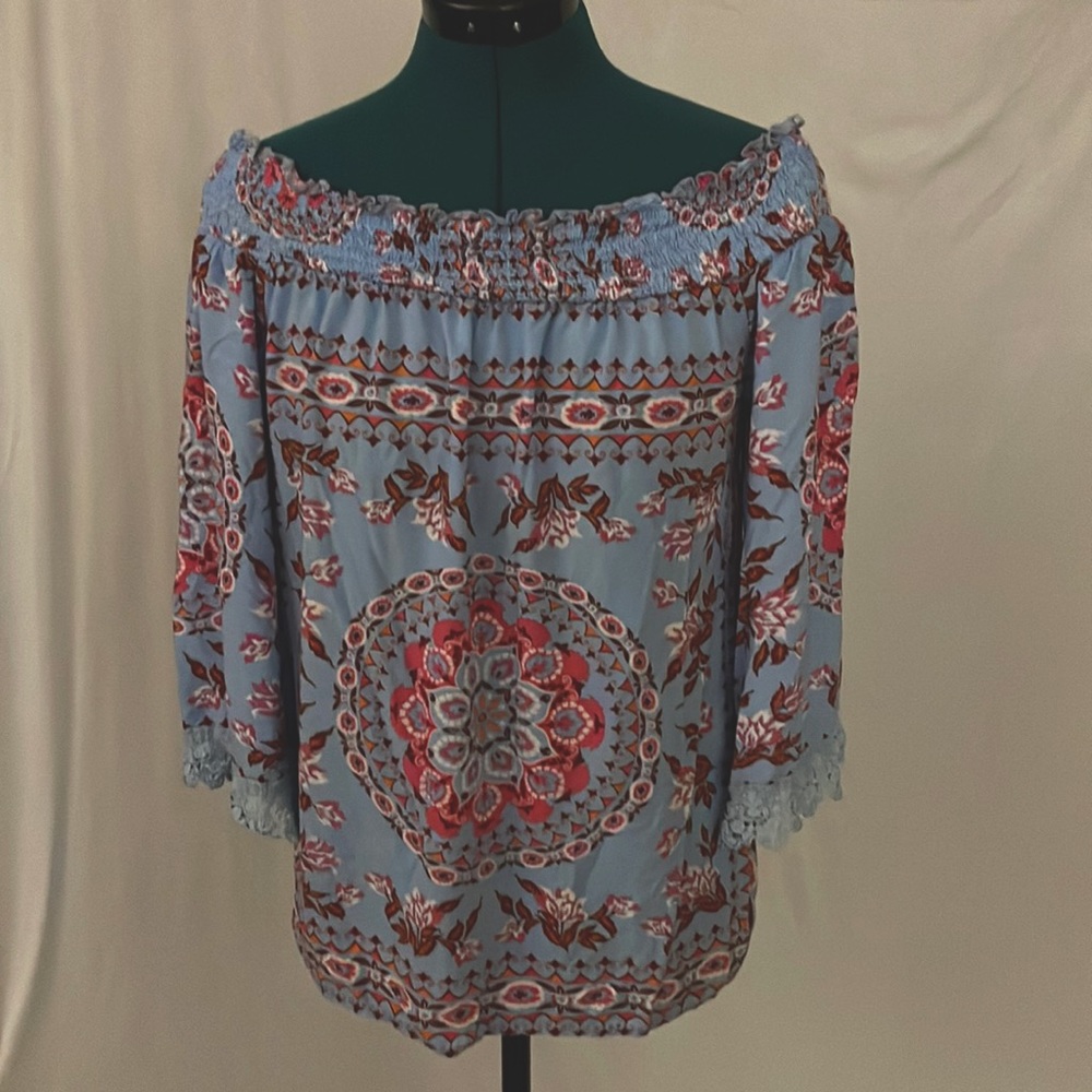 Entro Off Shoulder Lace Trim Sleeve Medium
